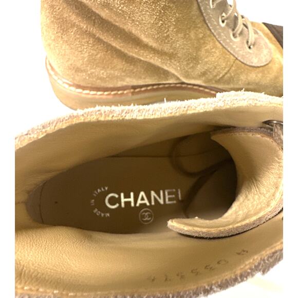 Chanel 2017 Interlocking CC Logo Two Tone Suede Lace-Up Ankle Boots Size IT 38 - Picture 15 of 16